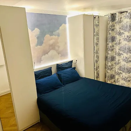 Sweet Champs De Mars Apartment Paris